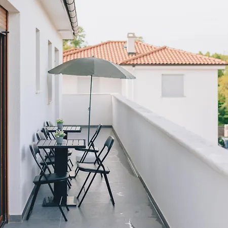 Apartment Mara By El-pi Tours *