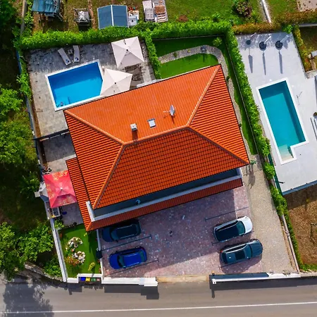 Mara By El-pi Tours * Malinska