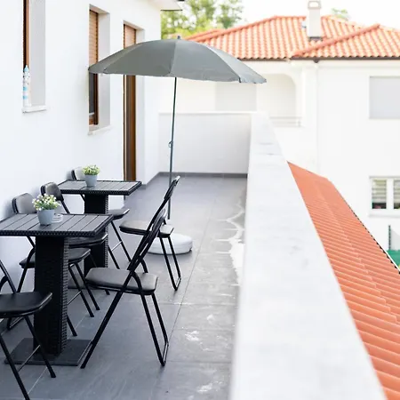Mara By El-pi Tours Apartment Malinska
