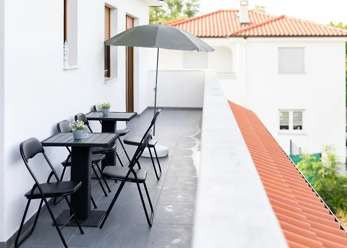 Mara By El-pi Tours Apartmán Malinska
