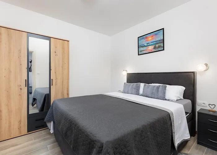 Mara By El-pi Tours Apartmán Malinska