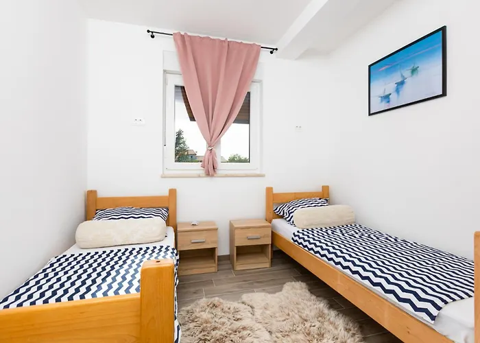 Apartment Mara By El-pi Tours Malinska