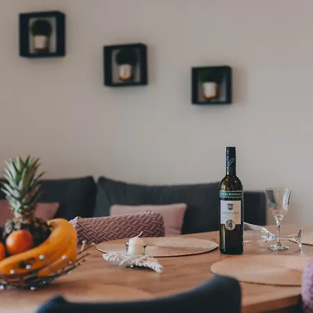 Apartament Mara By El-pi Tours