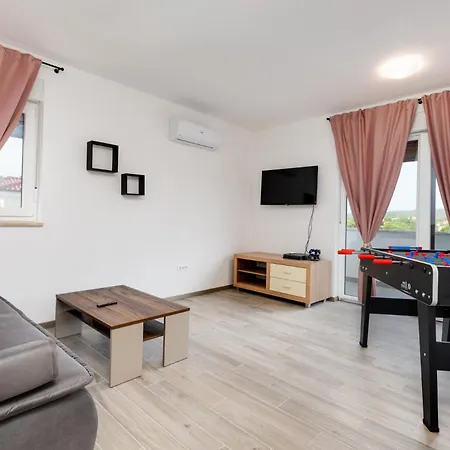 Mara By El-pi Tours *