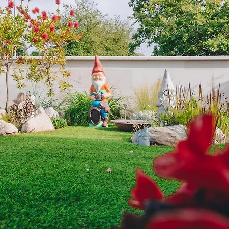 Mara By El-pi Tours Apartament *