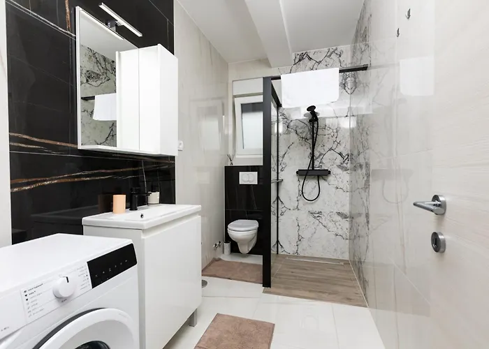 Mara By El-pi Tours Malinska